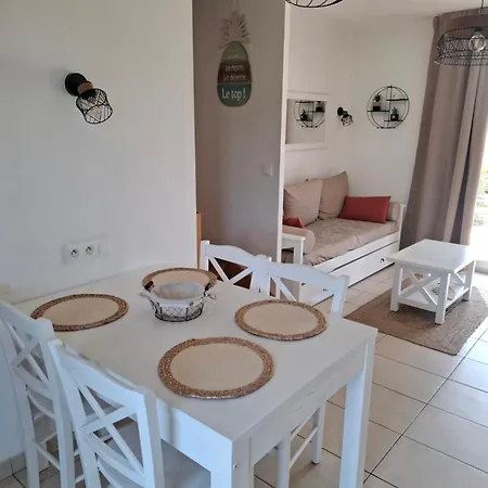 De Lozari Tatil Evi