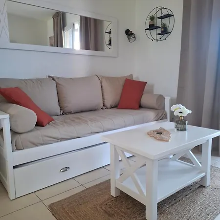 De Lozari Tatil Evi *